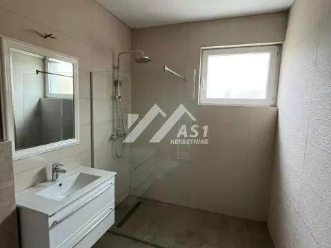 Izdavanje, poslovni prostor, 280m², Novi Sad Sve Podlokacije, Novi Sad - image 9