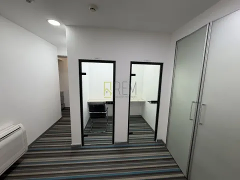 Rent, office space, 122m², Preko Morače, Podgorica - image 3