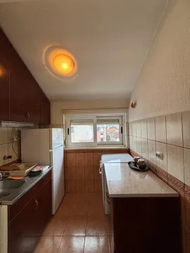Izdavanje, jednosoban stan, 38m², Stari Aerodrom, Podgorica - image 4
