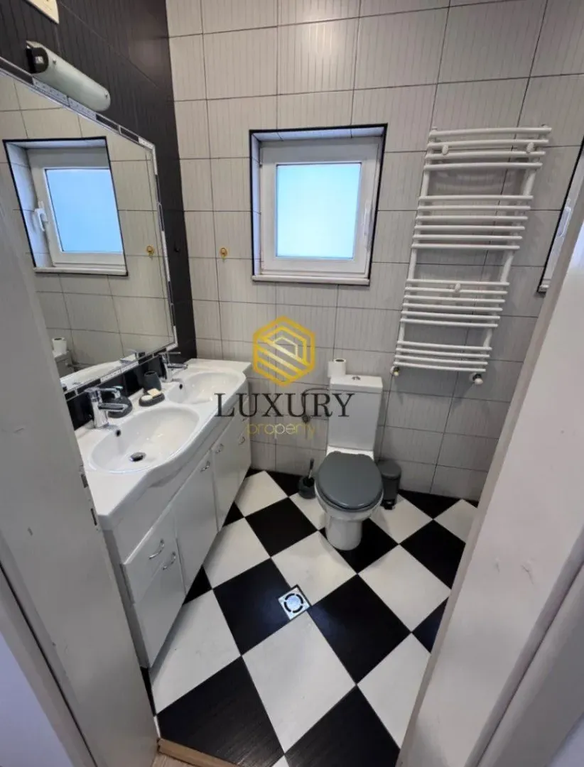 Rent, house, 330m², Golubovci, Podgorica