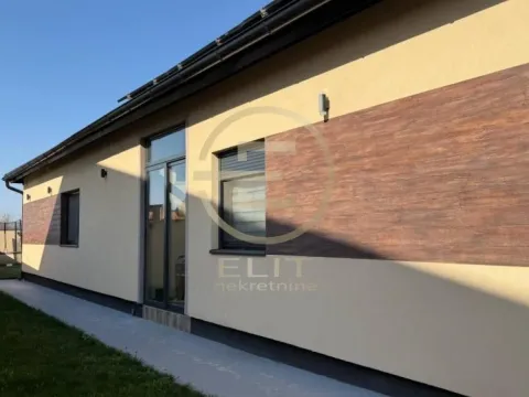 Prodaja, kuća, 165m², Petrovaradin, Novi Sad - image 22