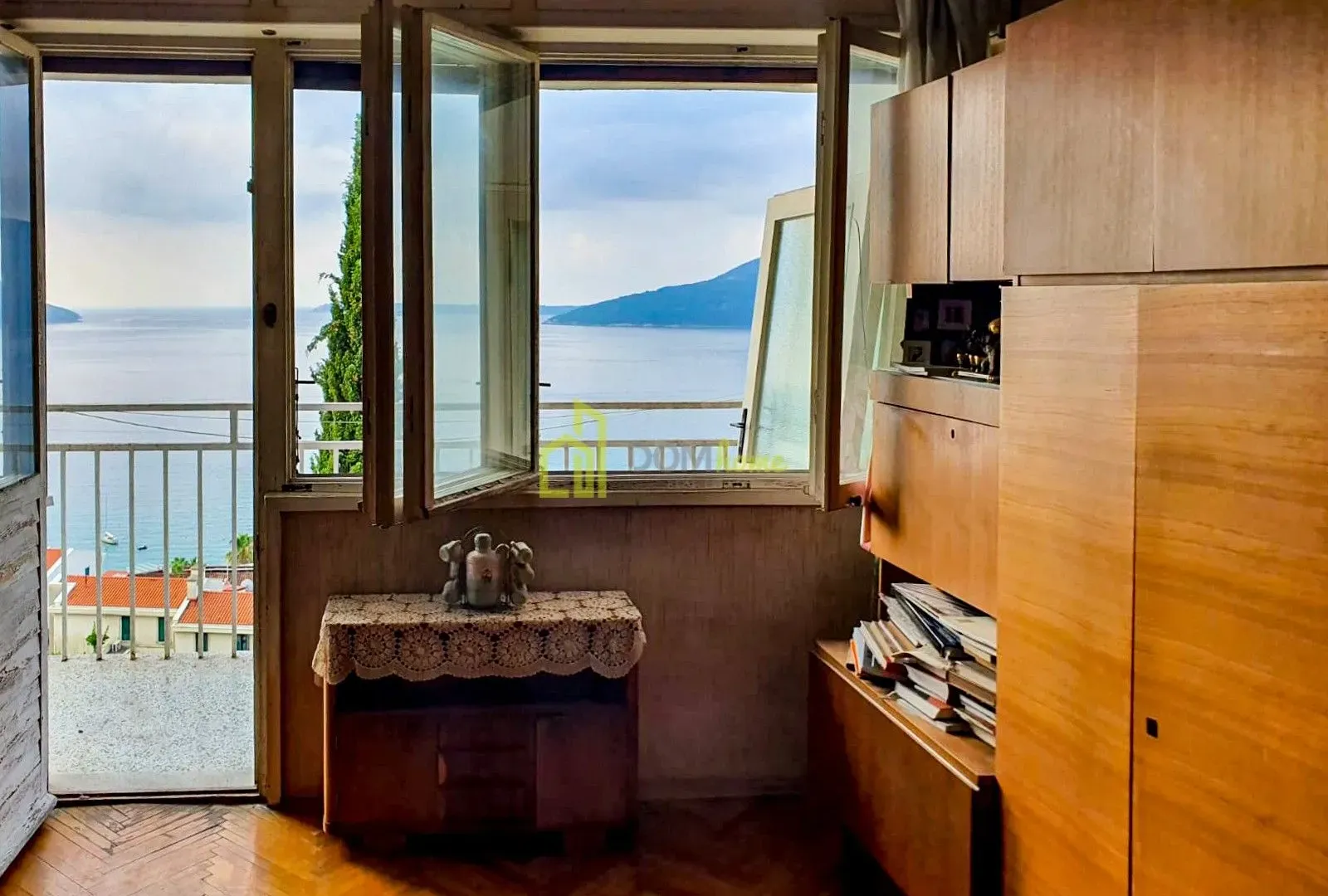 Prodaja, trosoban stan, 90m², Herceg Novi, Crna Gora