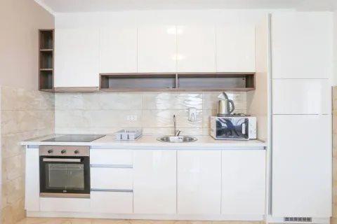 Daily-rent, one bedroom apartment, 90m², Bečići, Budva - image 10