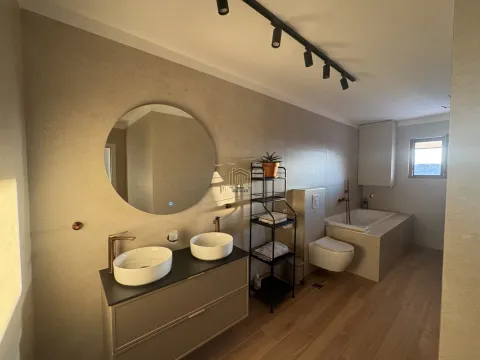 Rent, house, 256m², Masline, Podgorica - image 19