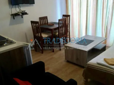 Prodaja, kuća, 180m², Bar, Crna Gora - image 4
