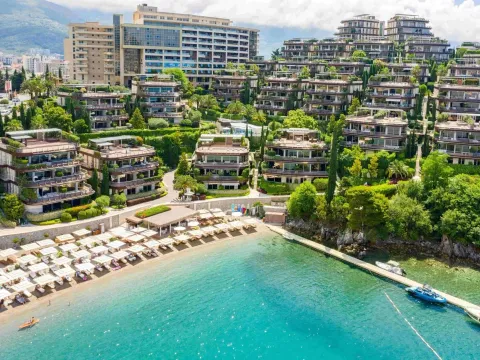 Prodaja, dvosoban stan, 125m², Budva, Crna Gora - image 13