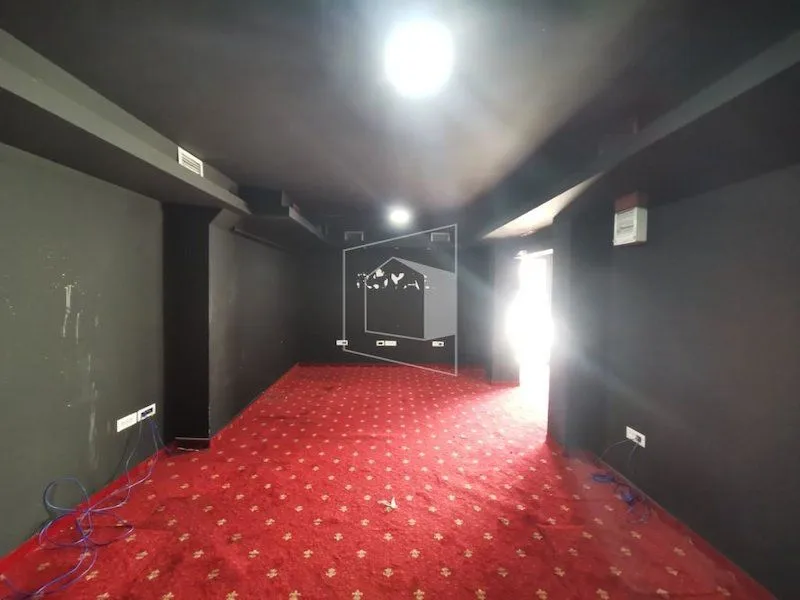 Rent, office space, 90m², Lepa Kata, Podgorica