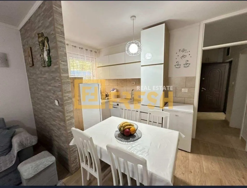 Prodaja, dvosoban stan, 48m², Kotor, Crna Gora