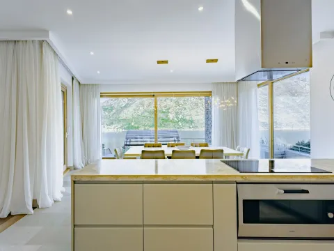 Sale, house, 359m², Stoliv, Kotor - image 8