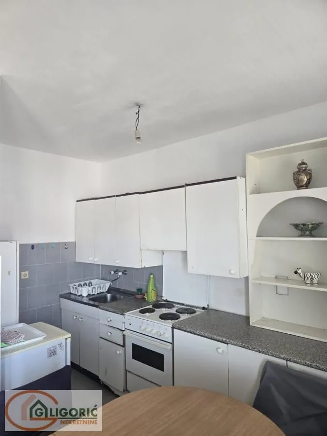 Izdavanje, dvosoban stan, 44m², Čukarica, Beograd