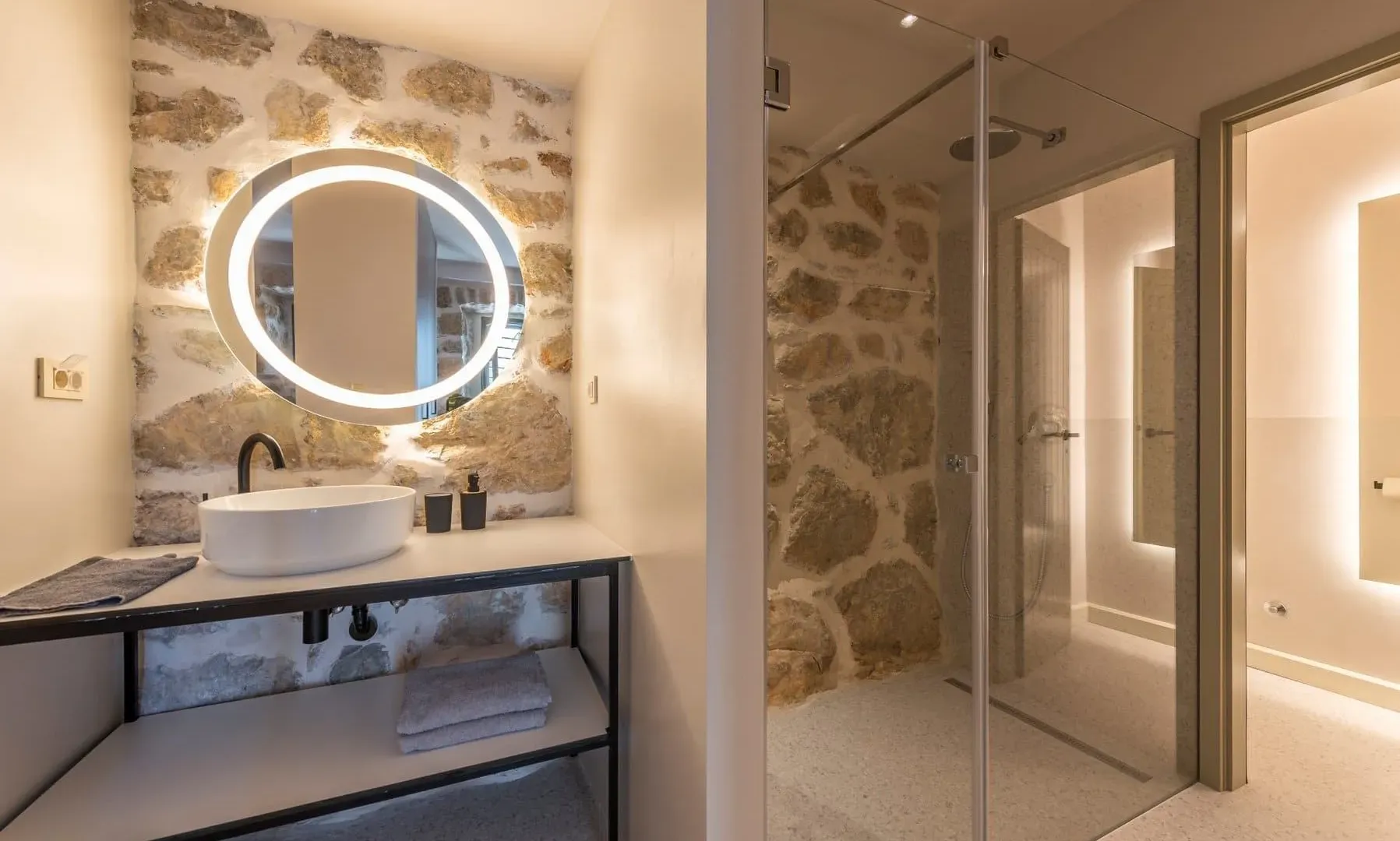 Sale, house, 350m², Kotor, Crna Gora