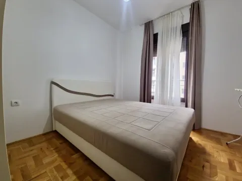 Rent, one bedroom apartment, 50m², Bečići, Budva - image 7