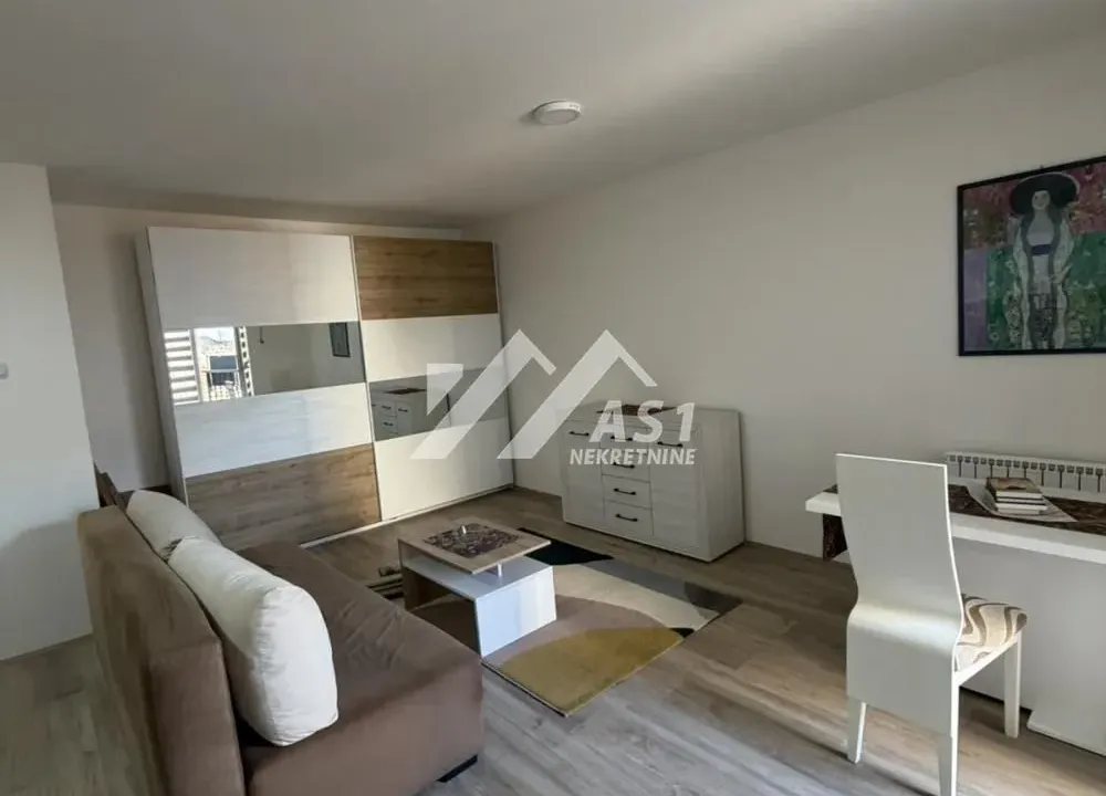 Izdavanje, dvosoban stan, 45m², Rotkvarija, Novi Sad Sve Podlokacije