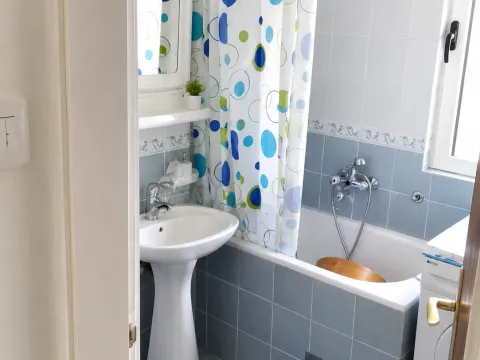 Prodaja, garsonjera, 33m², Stari Aerodrom, Podgorica - image 4