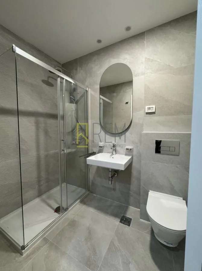 Izdavanje, jednosoban stan, 49m², Podgorica, Crna Gora