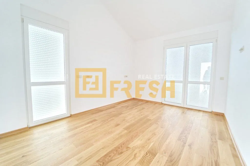 Sale, house, 400m², Bar, Crna Gora