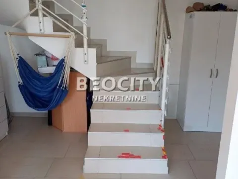 Izdavanje, trosoban stan, 74m², Centar, Novi Sad - image 2