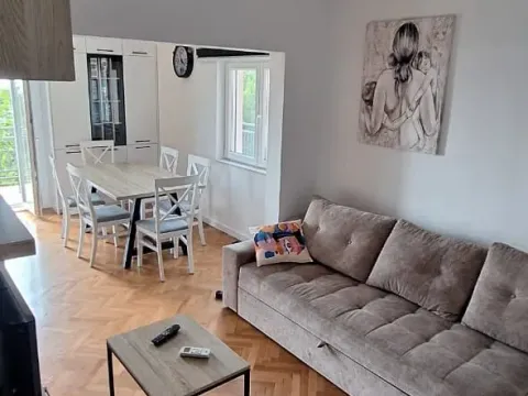 Rent, two bedroom apartment, 80m², Tripovići, Tivat