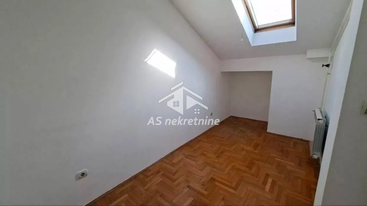 Prodaja, dvosoban stan, 50m², Žarkovo, Beograd