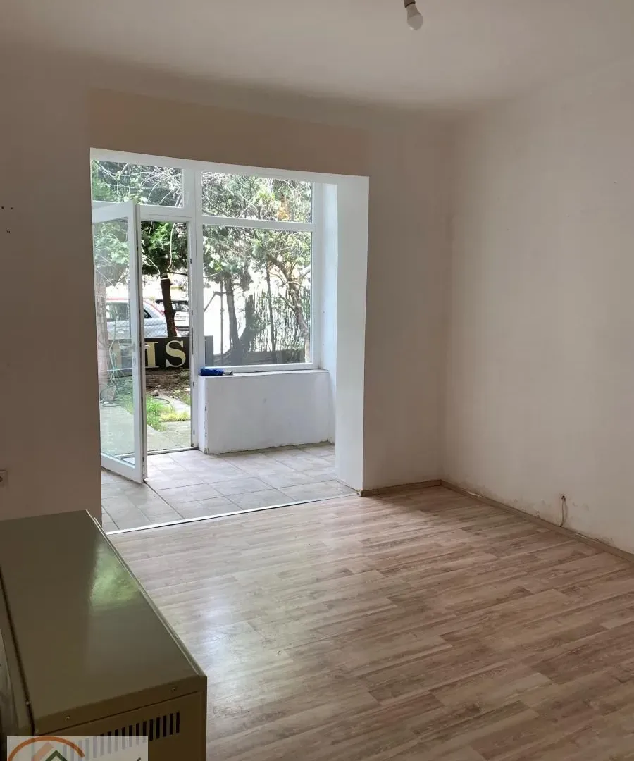 Rent, two bedroom apartment, 73m², Vračar Sve Podlokacije, Beograd