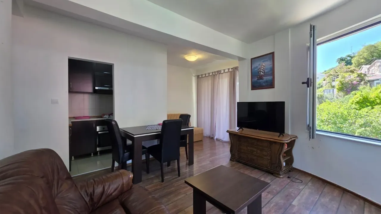 Prodaja, jednosoban stan, 50m², Bečići, Budva