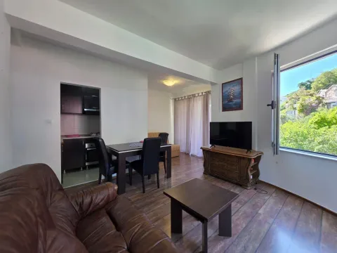 Prodaja, jednosoban stan, 50m², Bečići, Budva - image 1