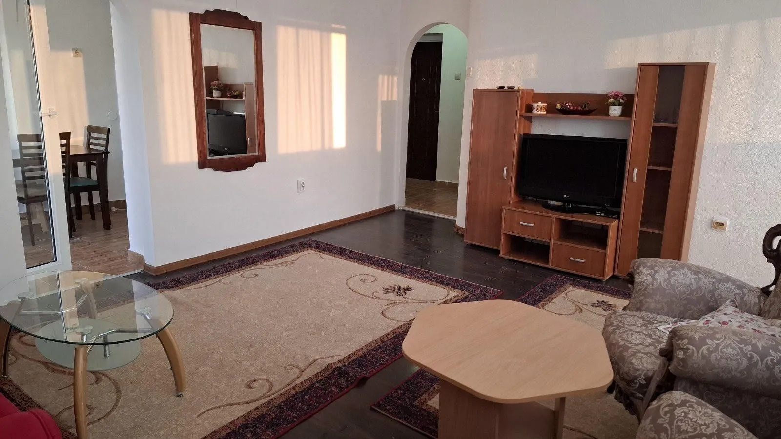Izdavanje, jednosoban stan, 58m², Centar, Podgorica