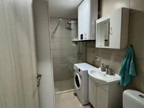 Izdavanje, jednosoban stan, Stari Aerodrom, Podgorica - image 8