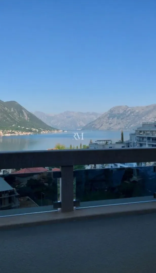Rent, one bedroom apartment, 52m², Dobrota, Kotor