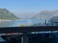 Rent, one bedroom apartment, 52m², Dobrota, Kotor - image 1