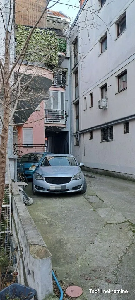Prodaja, trosoban stan, 60m², Novi Sad, Srbija