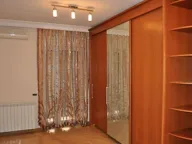 Izdavanje, četvorosoban stan, 180m², Autokomanda, Voždovac Sve Podlokacije - image 4