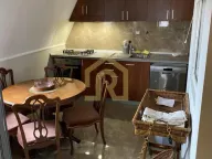 Izdavanje, kuća, 320m², Veljko Vlahović, Voždovac Sve Podlokacije - image 8