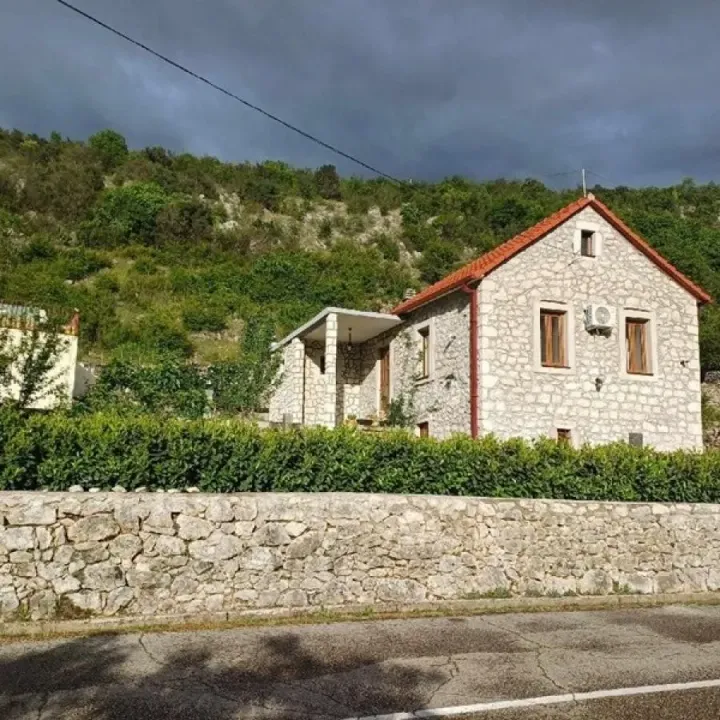 Sale, house, 90m², Danilovgrad, Crna Gora