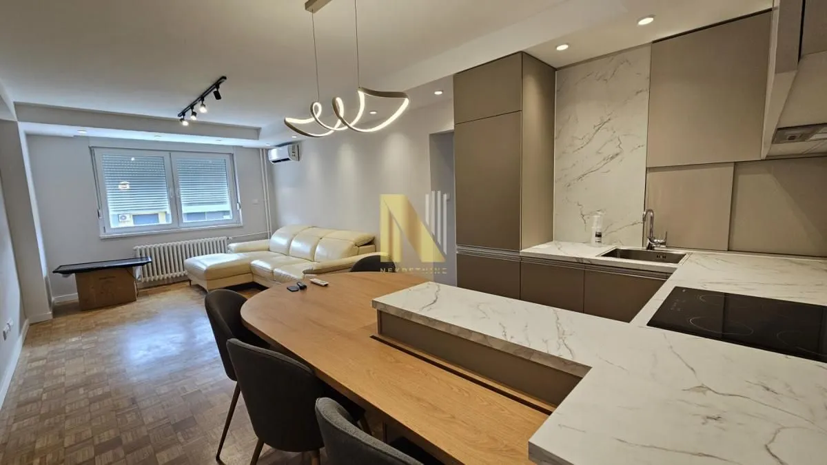 Prodaja, trosoban stan, 71m², Podbara, Novi Sad Sve Podlokacije