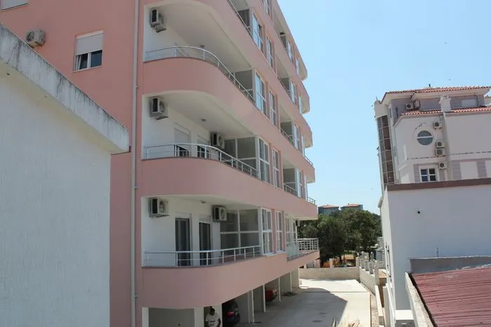 Prodaja, stan, 84m², Dobra Voda, Bar