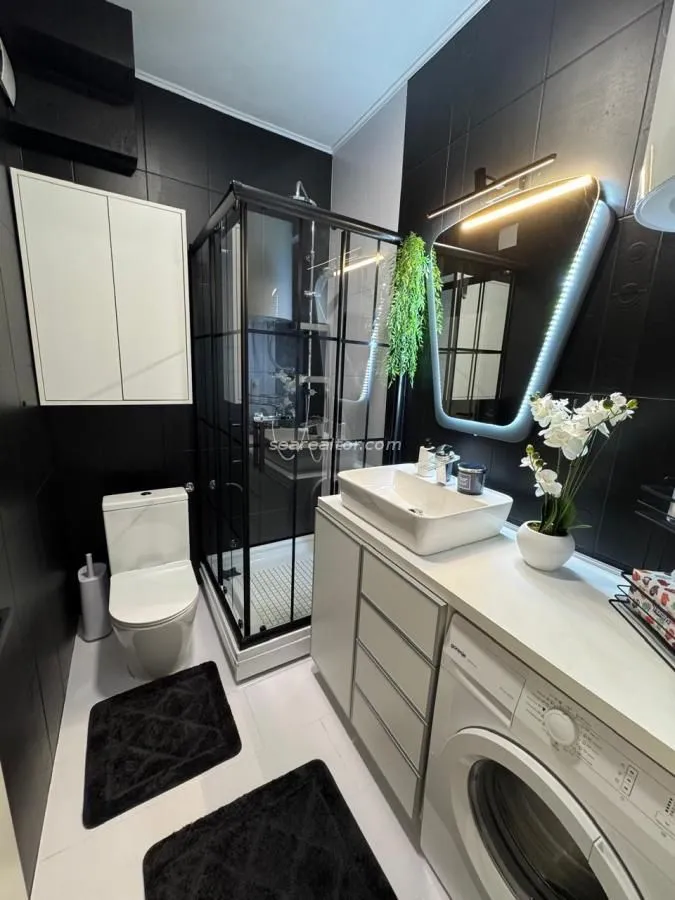 Izdavanje, jednosoban stan, 60m², Centar, Tivat
