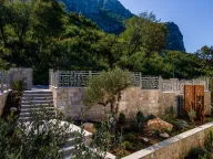 Prodaja, kuća, 400m², Tudorovići, Budva - image 44