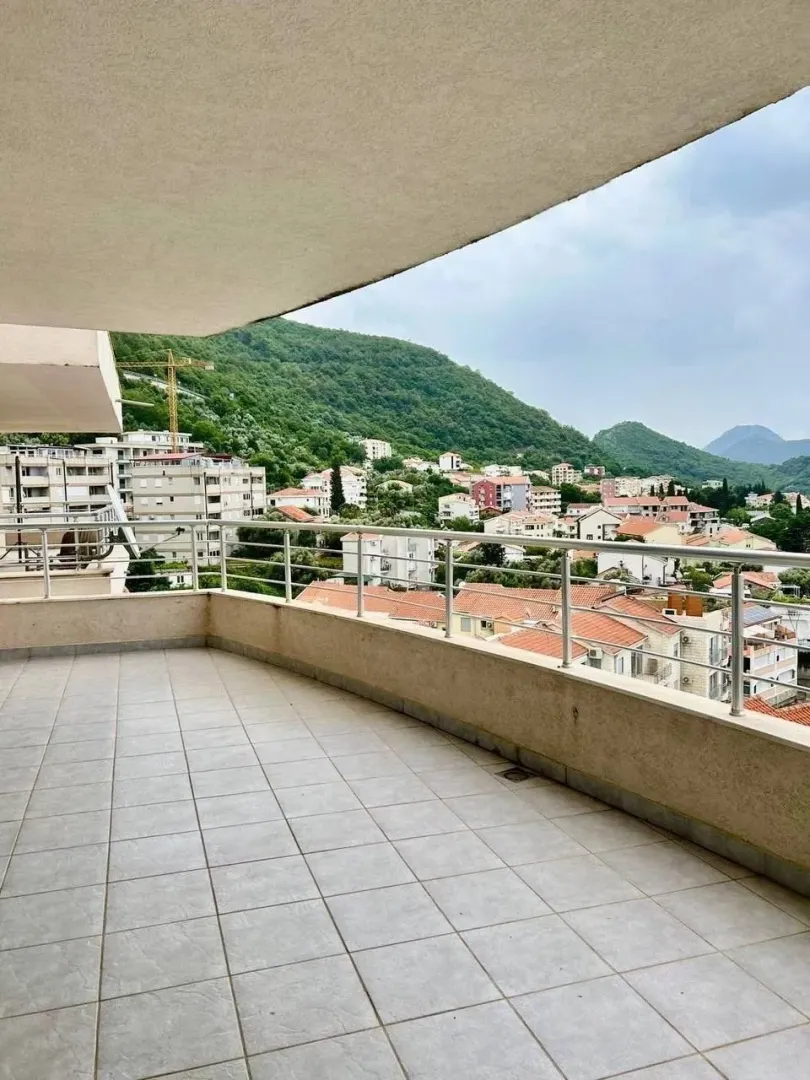 Prodaja, jednosoban stan, 85m², Petrovac, Budva