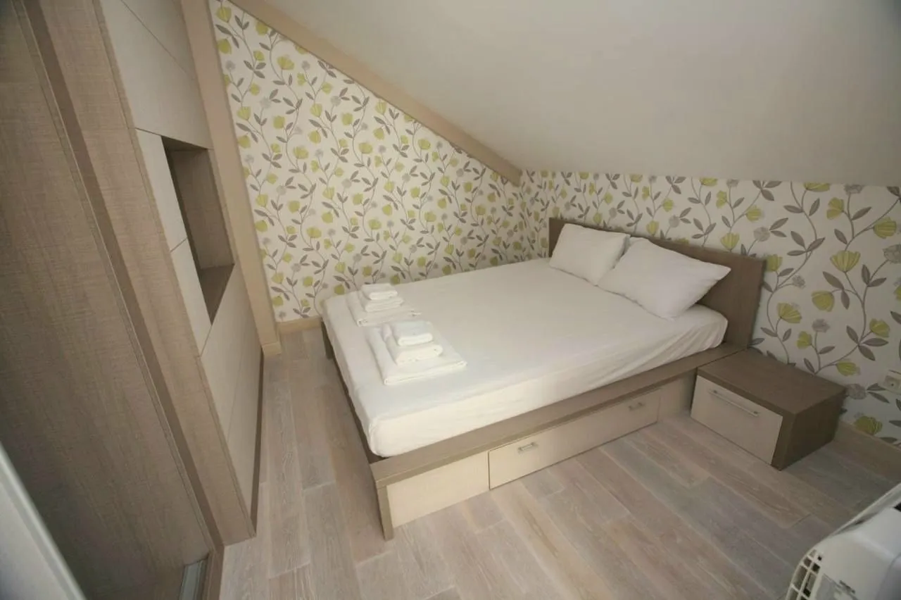 Prodaja, trosoban stan, 140m², Donja Lastva, Tivat