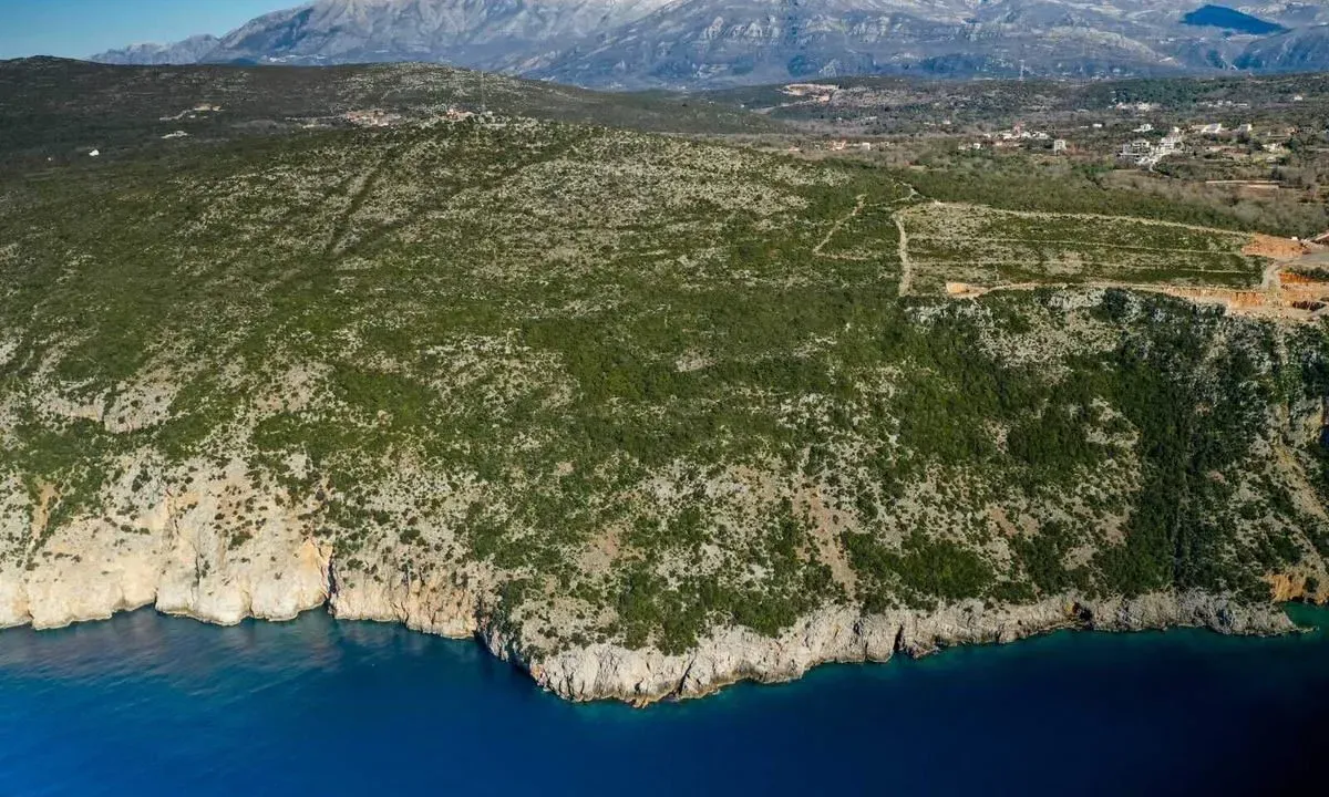 Sale, land lot, 2500m², Kotor, Crna Gora