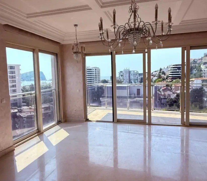 Sale, three bedroom apartment, 326m², Gospoština, Budva