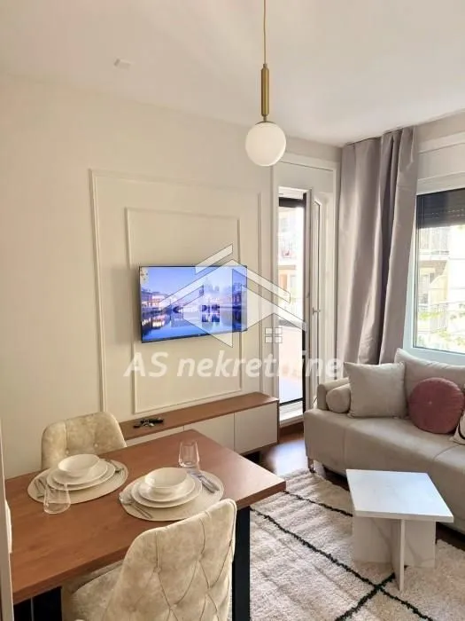 Izdavanje, stan, 33m², Lekino Brdo, Voždovac Sve Podlokacije