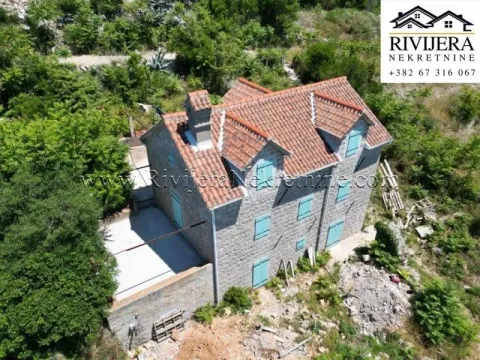 Prodaja, kuća, 138m², Zagora, Kotor - image 2