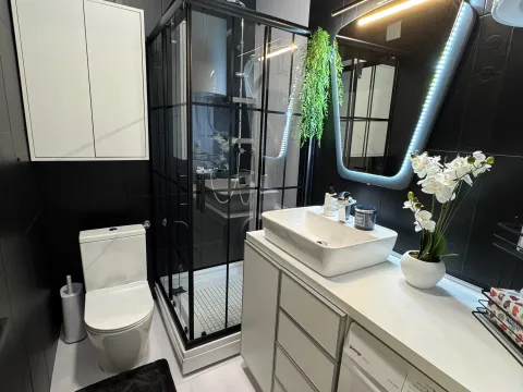 Izdavanje, jednosoban stan, 60m², Centar, Tivat - image 13