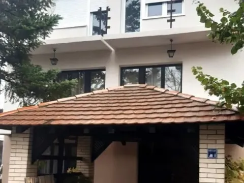 Prodaja, kuća, 219m², Centar, Ub - image 30
