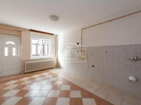 Sale, house, 195m², Mali Radanovac, Subotica - image 6