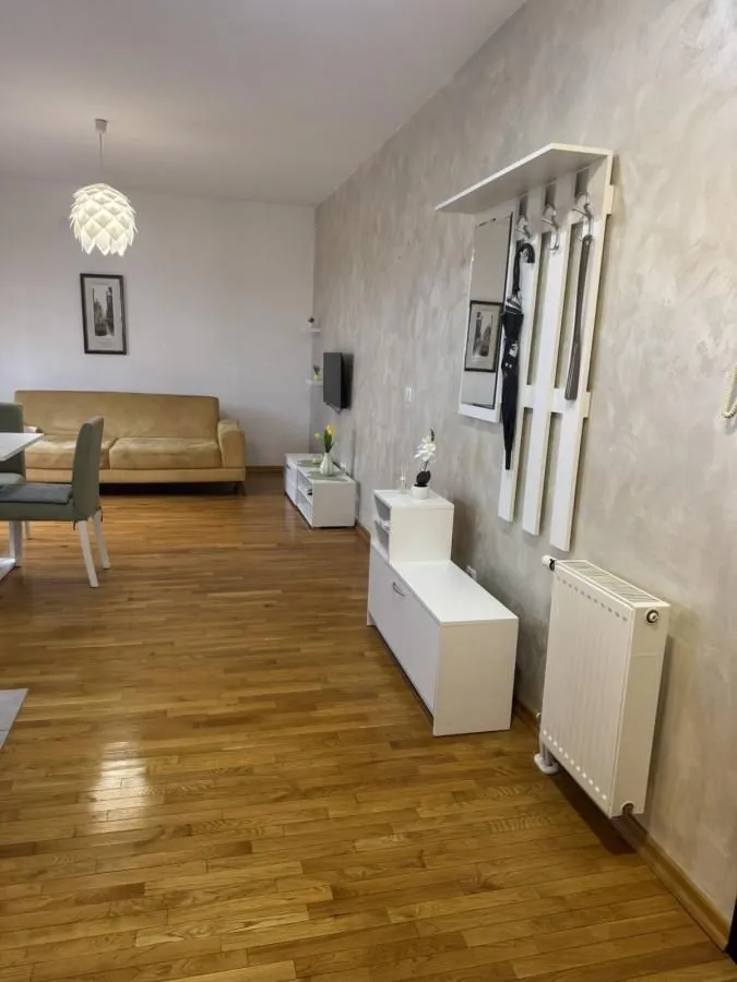 Izdavanje, jednosoban stan, 42m², Podbara, Novi Sad Sve Podlokacije