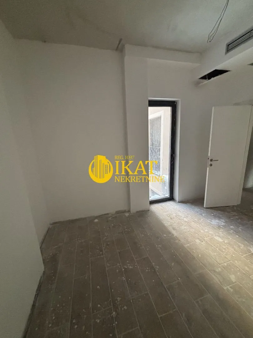 Prodaja, trosoban stan, 98m², Alibunar, Srbija