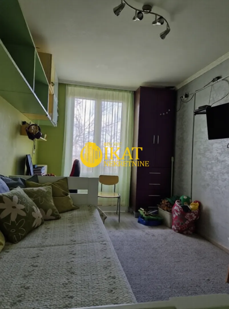 Prodaja, trosoban stan, 74m², Čukarica, Beograd